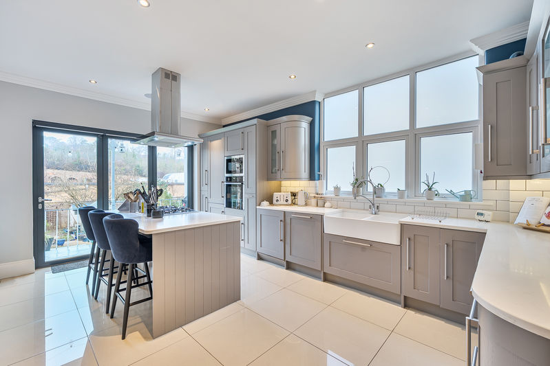 Kitchen- click for photo gallery